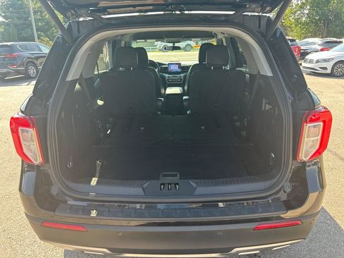Used 2024 Ford Explorer XLT w/ Equipment Group 202A AWD/4WD image 25