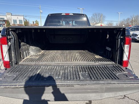 Used 2017 Ford F350 Lariat w/ Snow Plow Prep Package image 5