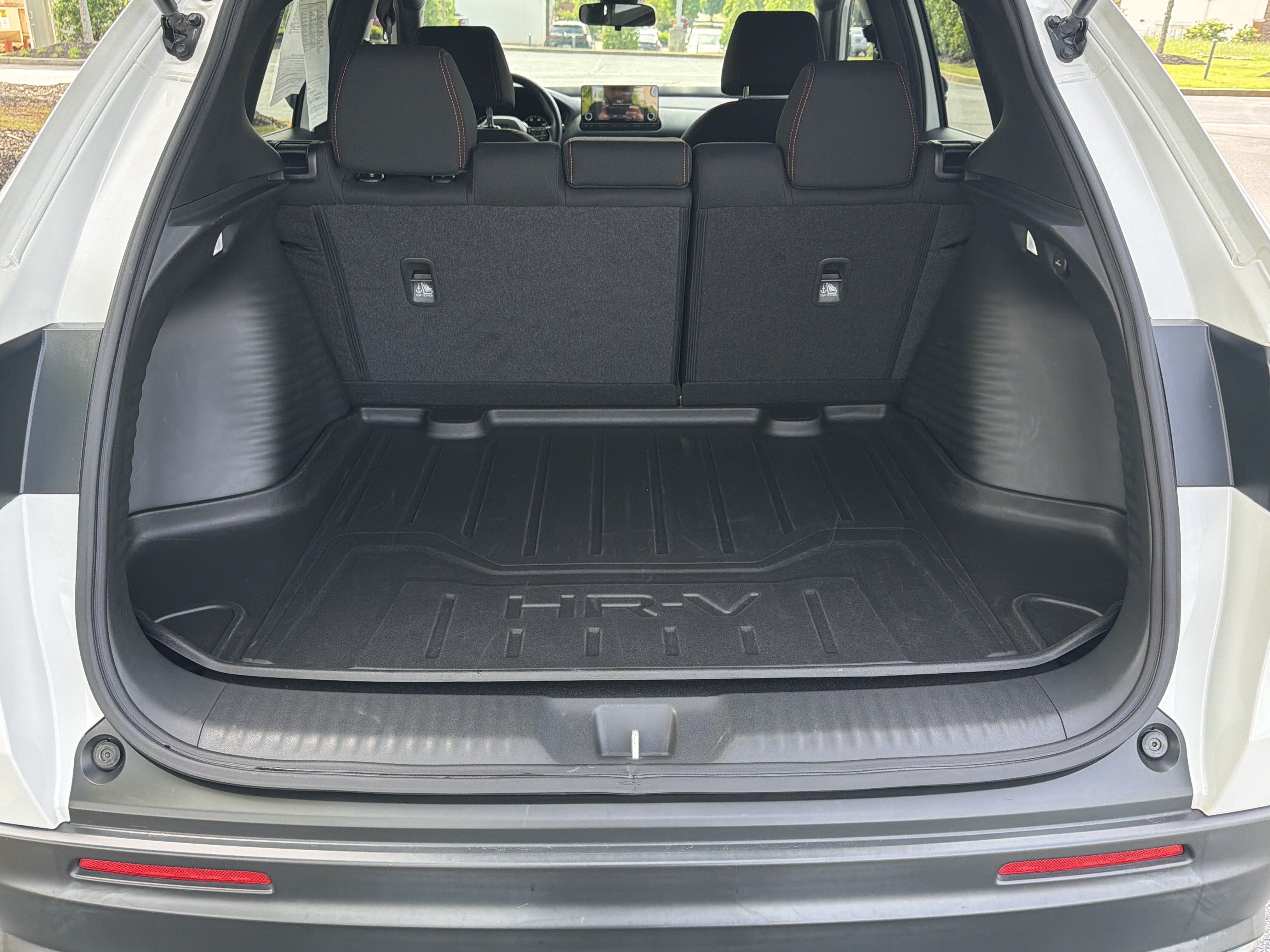 Certified 2024 Honda HR-V Sport image 28