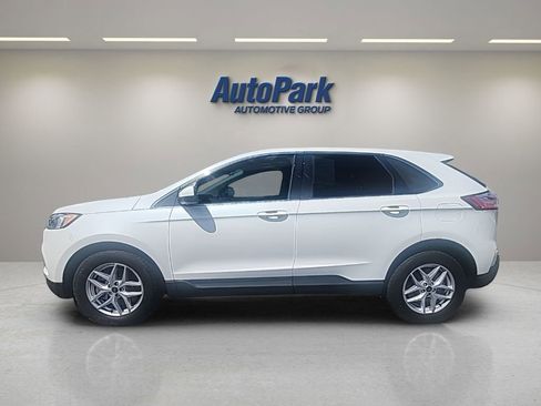 Certified 2024 Ford Edge SEL w/ Convenience Package AWD/4WD image 4