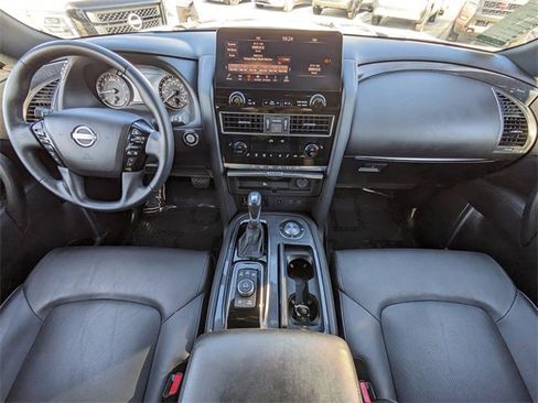 Used 2024 Nissan Armada SL w/ Midnight Edition Package image 17