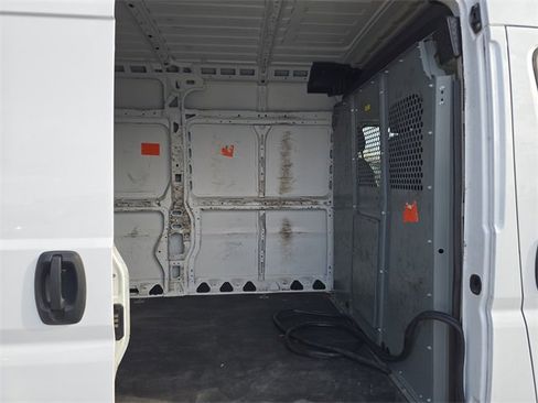 Used 2017 RAM ProMaster 2500 w/ Interior Convenience Group image 10