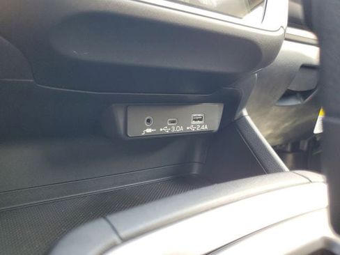 Used 2025 Subaru Impreza 2.0i Sport image 24