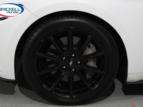 Used 2016 Ford Mustang GT Premium w/ Equipment Group 401A RWD image 39