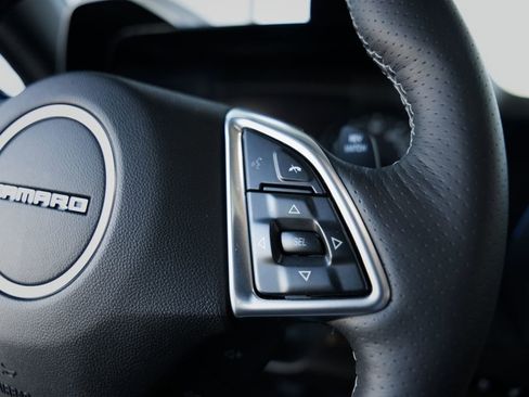 Used 2016 Chevrolet Camaro SS RWD image 42