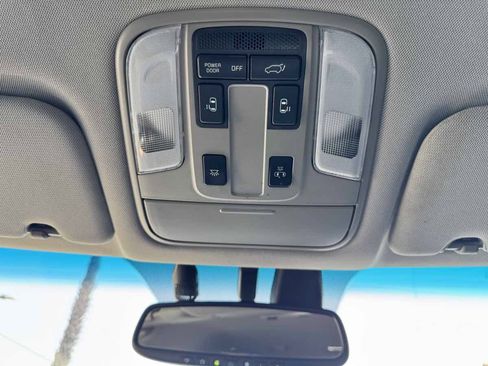 Used 2017 Kia Sedona SX Limited FWD image 60