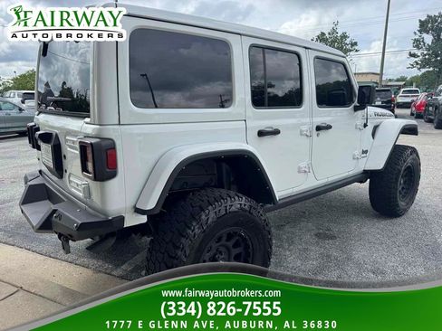 Used 2021 Jeep Wrangler Unlimited Rubicon AWD/4WD image 6