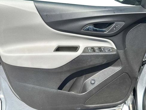 Used 2024 Chevrolet Equinox LT image 8