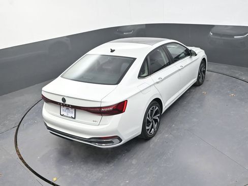 New 2026 Volkswagen Jetta SEL FWD image 19