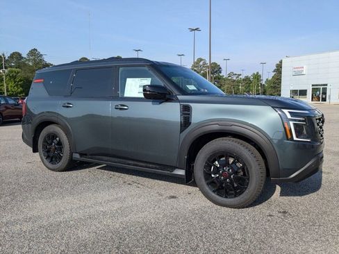 New 2025 Nissan Armada PRO-4X w/ Pro-4X Premium Package image 2