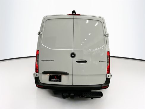 Used 2025 Mercedes-Benz Sprinter 2500 image 7