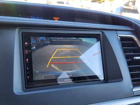 Used 2016 Toyota Highlander Limited image 28