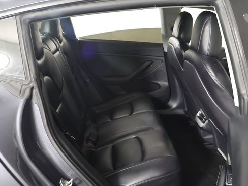 Used 2021 Tesla Model 3 Standard Range Plus RWD image 31
