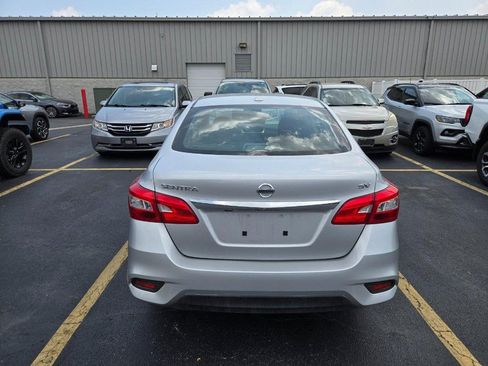 Used 2019 Nissan Sentra SV FWD image 4