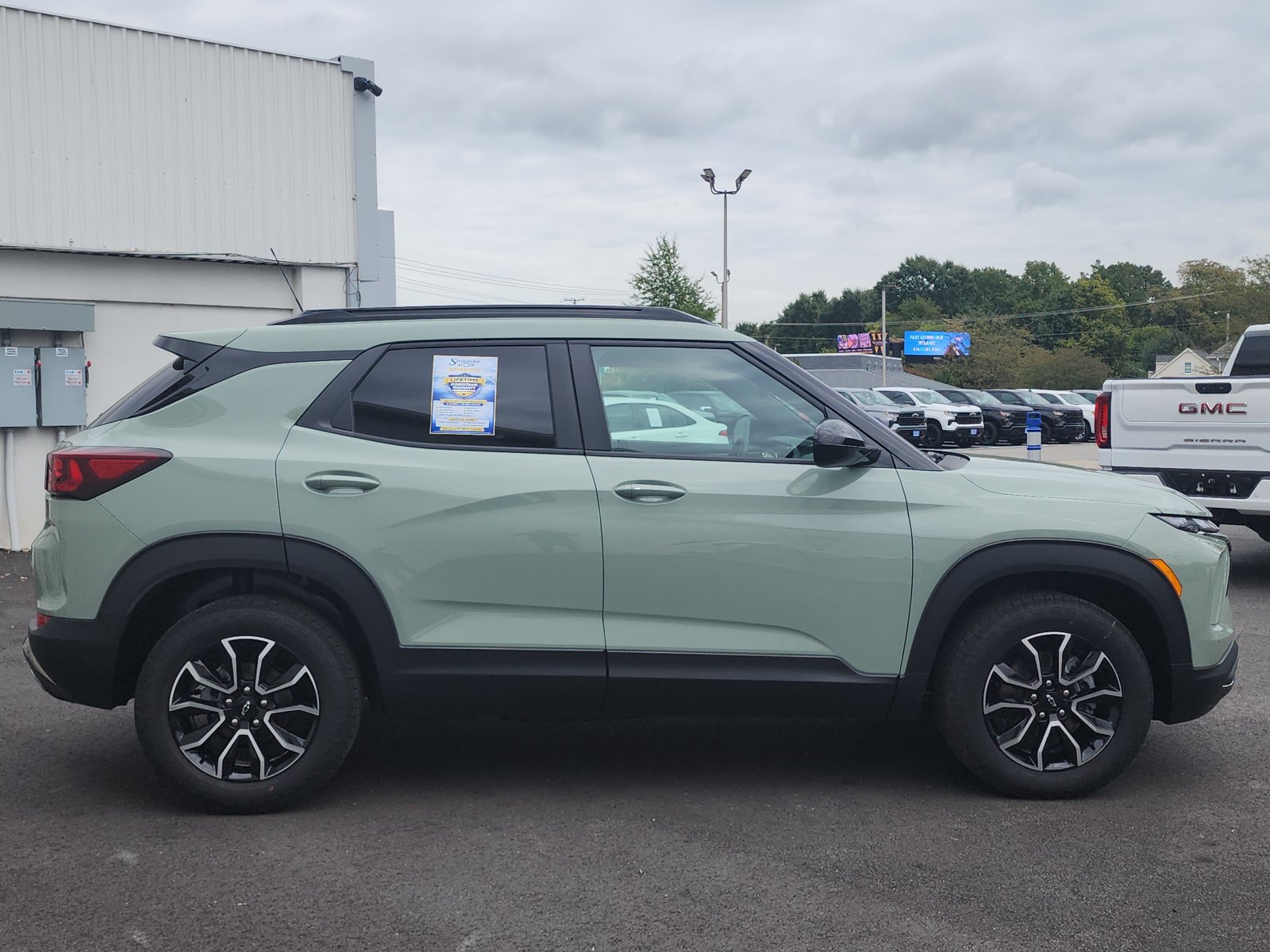 New 2026 Chevrolet TrailBlazer ACTIV w/ Driver Confidence Package AWD/4WD image 6