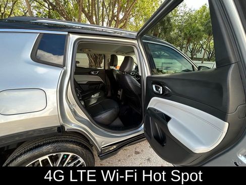 Certified 2022 Jeep Compass Limited w/ Elite Group image 32