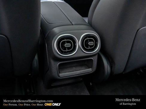 New 2026 Mercedes-Benz GLC 300 4MATIC image 21