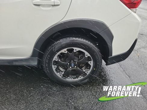 Used 2021 Subaru Crosstrek 2.0i Premium image 21