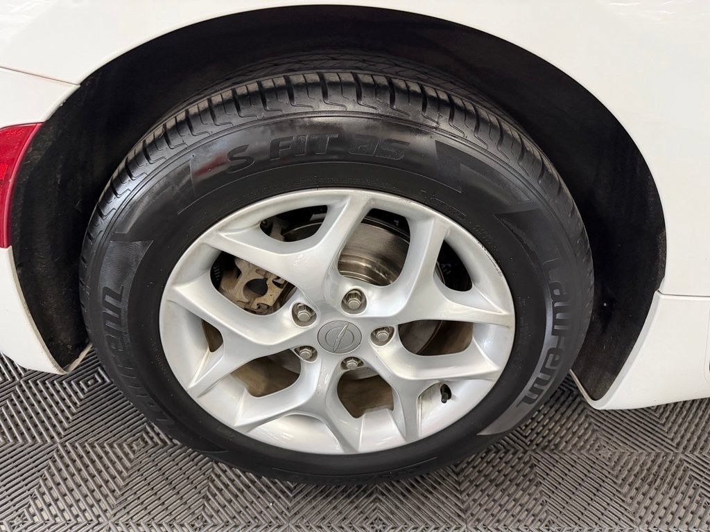 Used 2018 Chrysler Pacifica Touring-L Plus w/ Advanced Safetytec Group FWD image 19