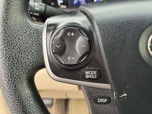 Used 2012 Toyota Camry LE image 11