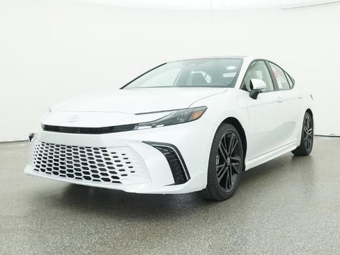 New 2026 Toyota Camry XSE FWD image 32