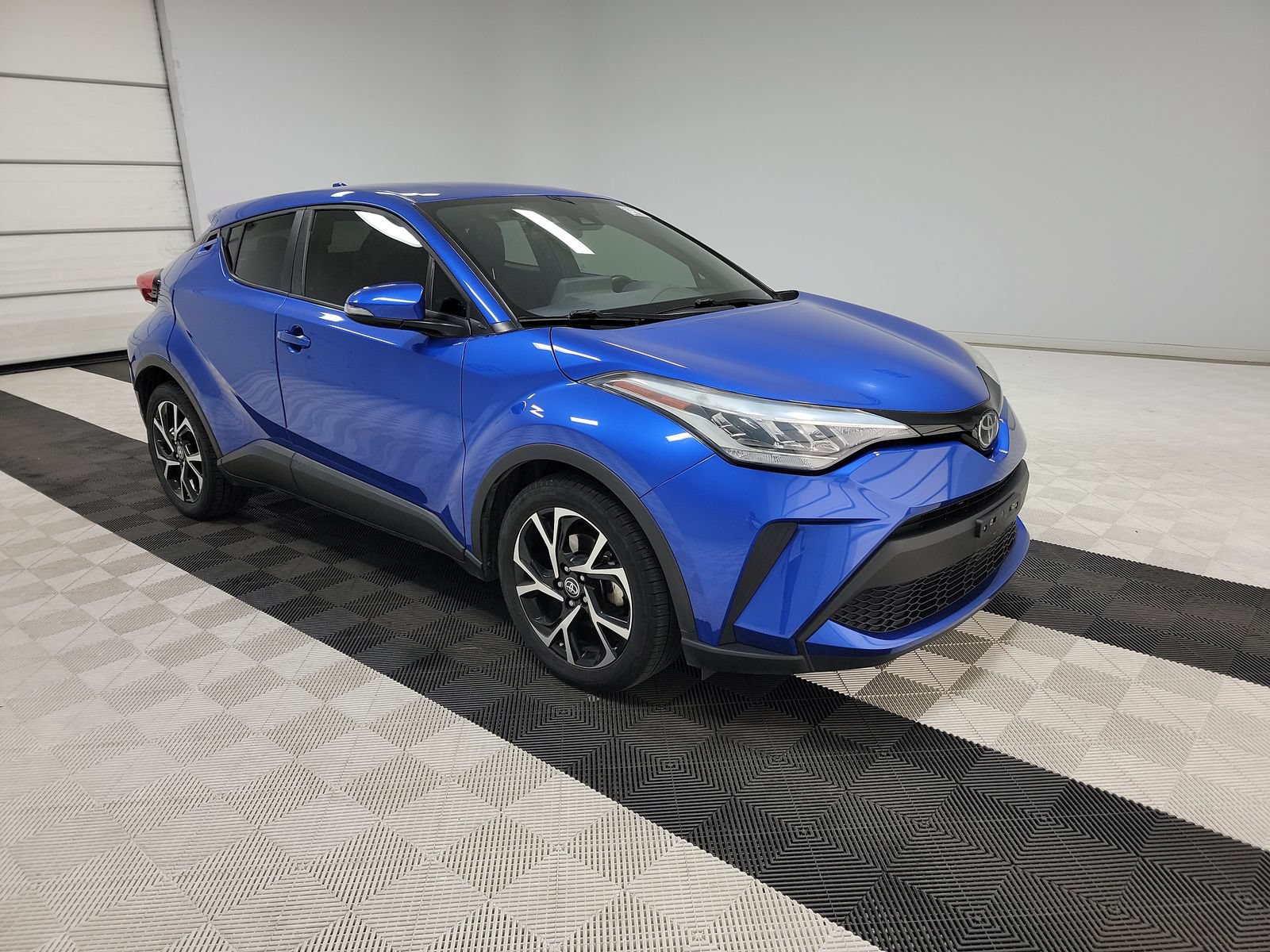 Certified 2021 Toyota C-HR XLE FWD image 36