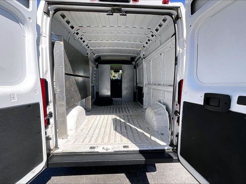 Used 2023 RAM ProMaster 3500 FWD image 7