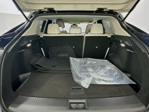 Used 2024 Nissan Ariya AWD image 30