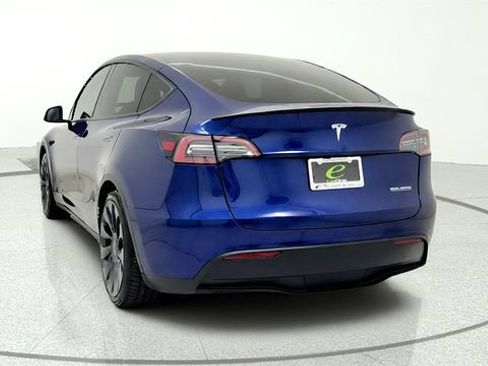 Used 2023 Tesla Model Y Performance AWD/4WD image 7