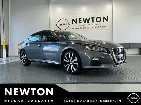 Used 2020 Nissan Altima 2.5 SR w/ Premium Package FWD image 23