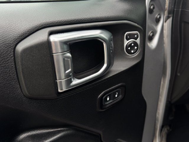 Used 2018 Jeep Wrangler Unlimited Sport S AWD/4WD image 16