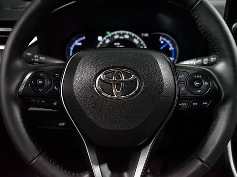 Certified 2025 Toyota RAV4 XSE AWD/4WD image 12