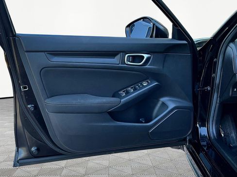 Used 2025 Honda Civic Sport image 19
