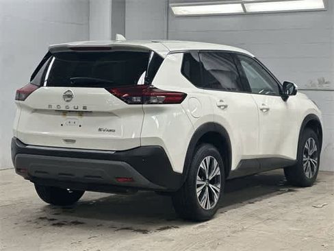 Used 2021 Nissan Rogue SV image 23