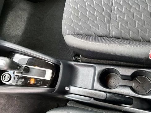 Used 2021 Nissan Kicks S image 18