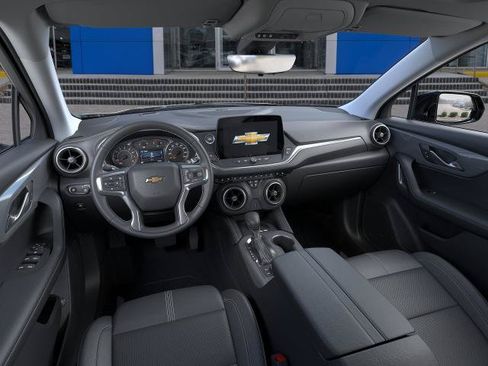 New 2026 Chevrolet Blazer LT w/ Sound & Technology Package AWD/4WD image 39