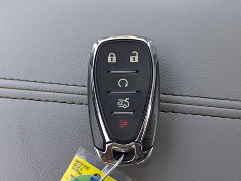 Used 2025 Chevrolet Malibu LT image 31