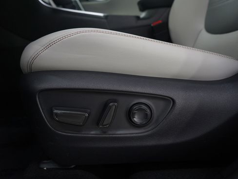 Used 2024 Toyota RAV4 Limited image 25