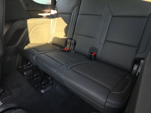 Used 2025 GMC Yukon Denali image 8