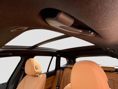 Used 2024 BMW X3 M40i w/ Premium Package image 28