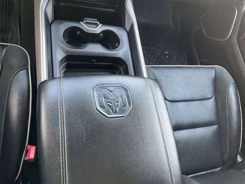 Used 2022 RAM 1500 Laramie AWD/4WD image 22