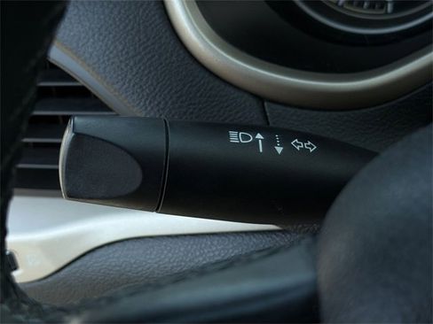 Used 2017 Jeep Cherokee Latitude image 29