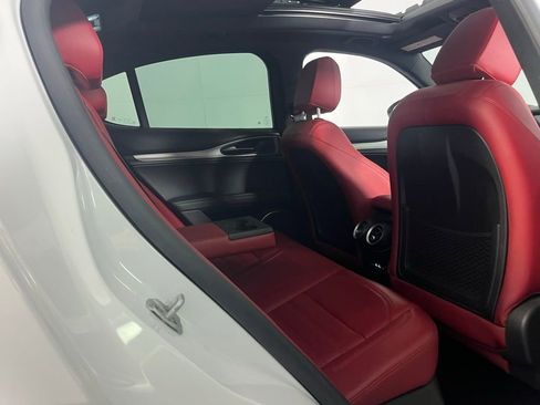 Used 2022 Alfa Romeo Stelvio Veloce image 34