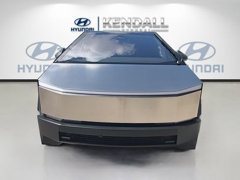 Used 2025 Tesla Cybertruck AWD Crew Cab image 2