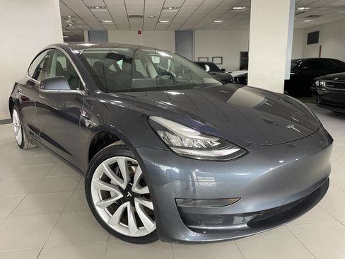 Used 2020 Tesla Model 3 Standard Range Plus image 1
