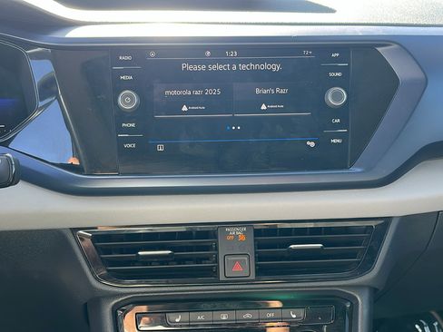 Used 2023 Volkswagen Taos SE image 20