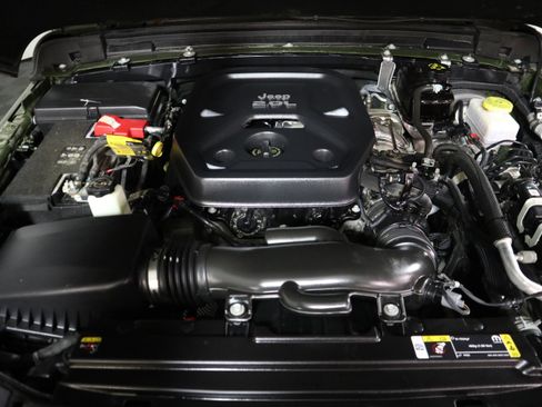 Used 2021 Jeep Wrangler Unlimited Sport image 14