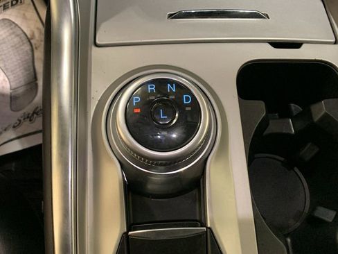 Used 2023 Ford Explorer XLT w/ Equipment Group 202A image 44