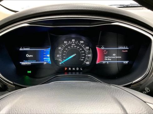 Used 2020 Ford Fusion SE FWD image 26