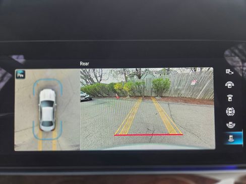 Used 2022 Mercedes-Benz E 350 4MATIC Sedan image 15